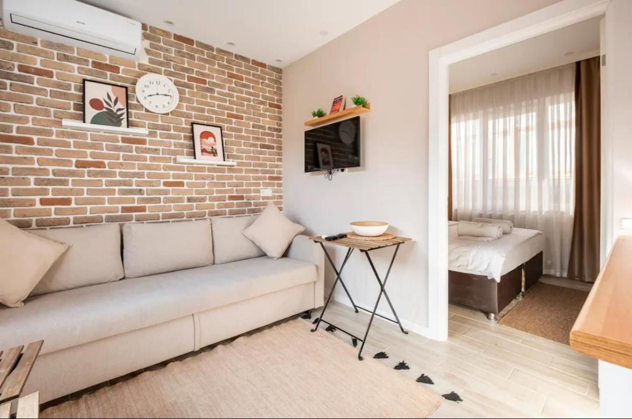 Evin Apartment
